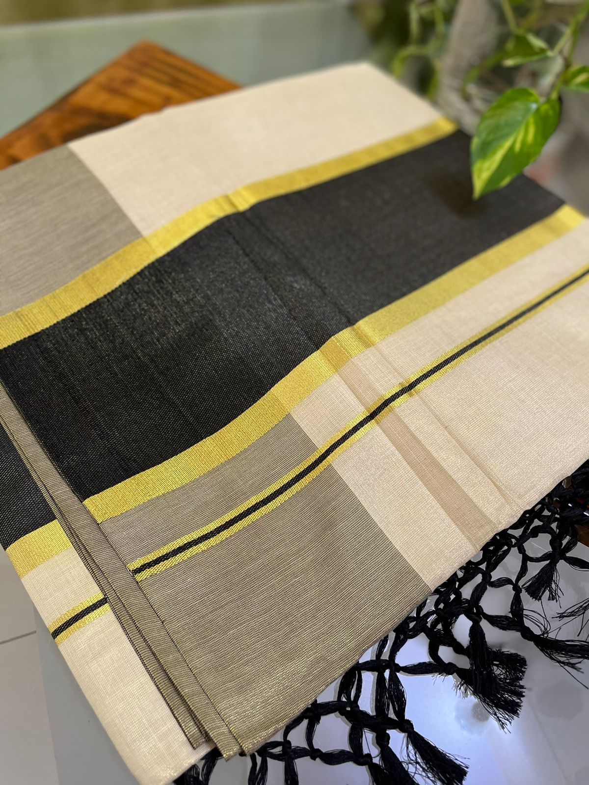 Pure cotton Tissue Kasavu Weave Saree