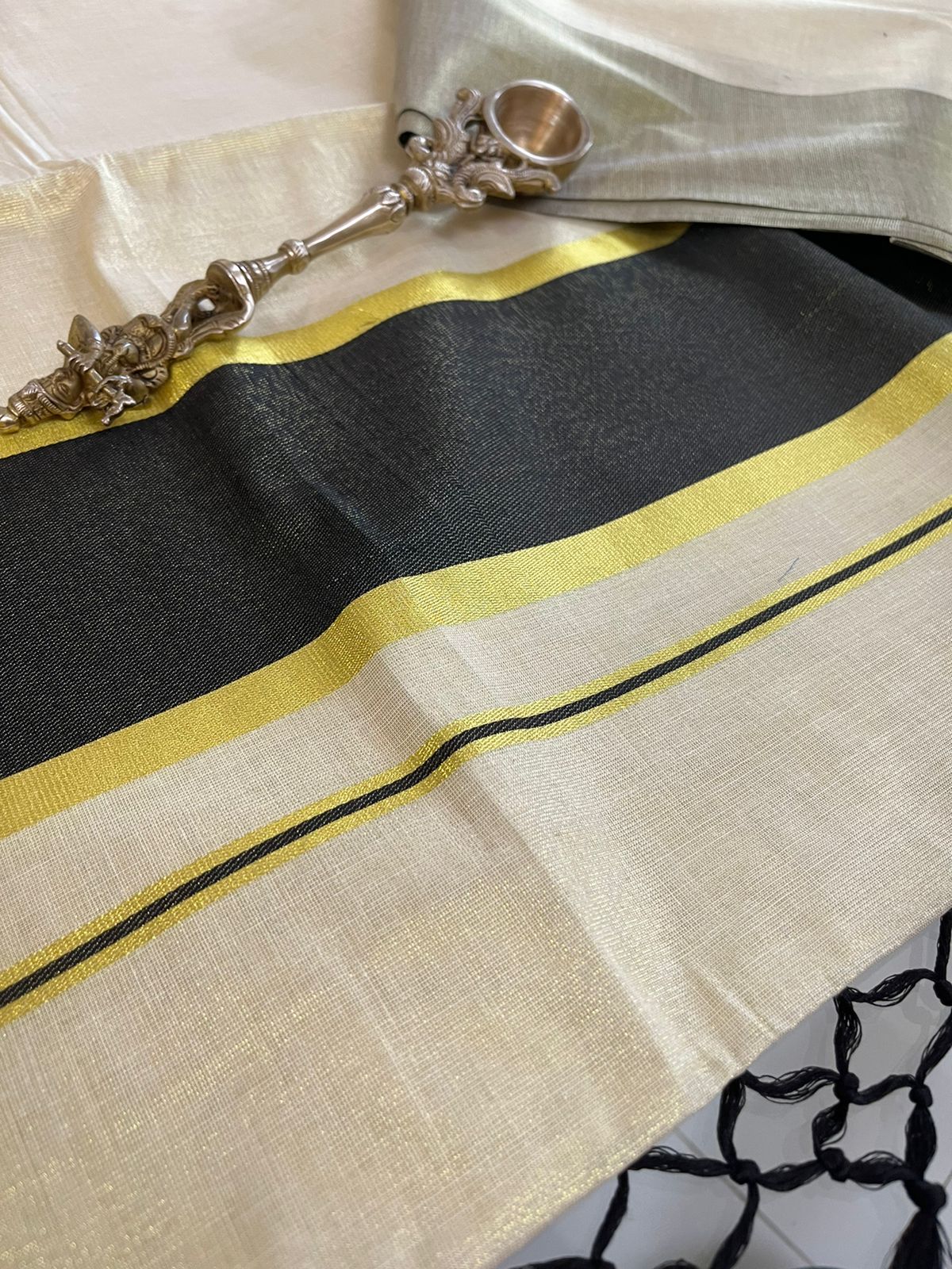 Pure cotton Tissue Kasavu Weave Saree