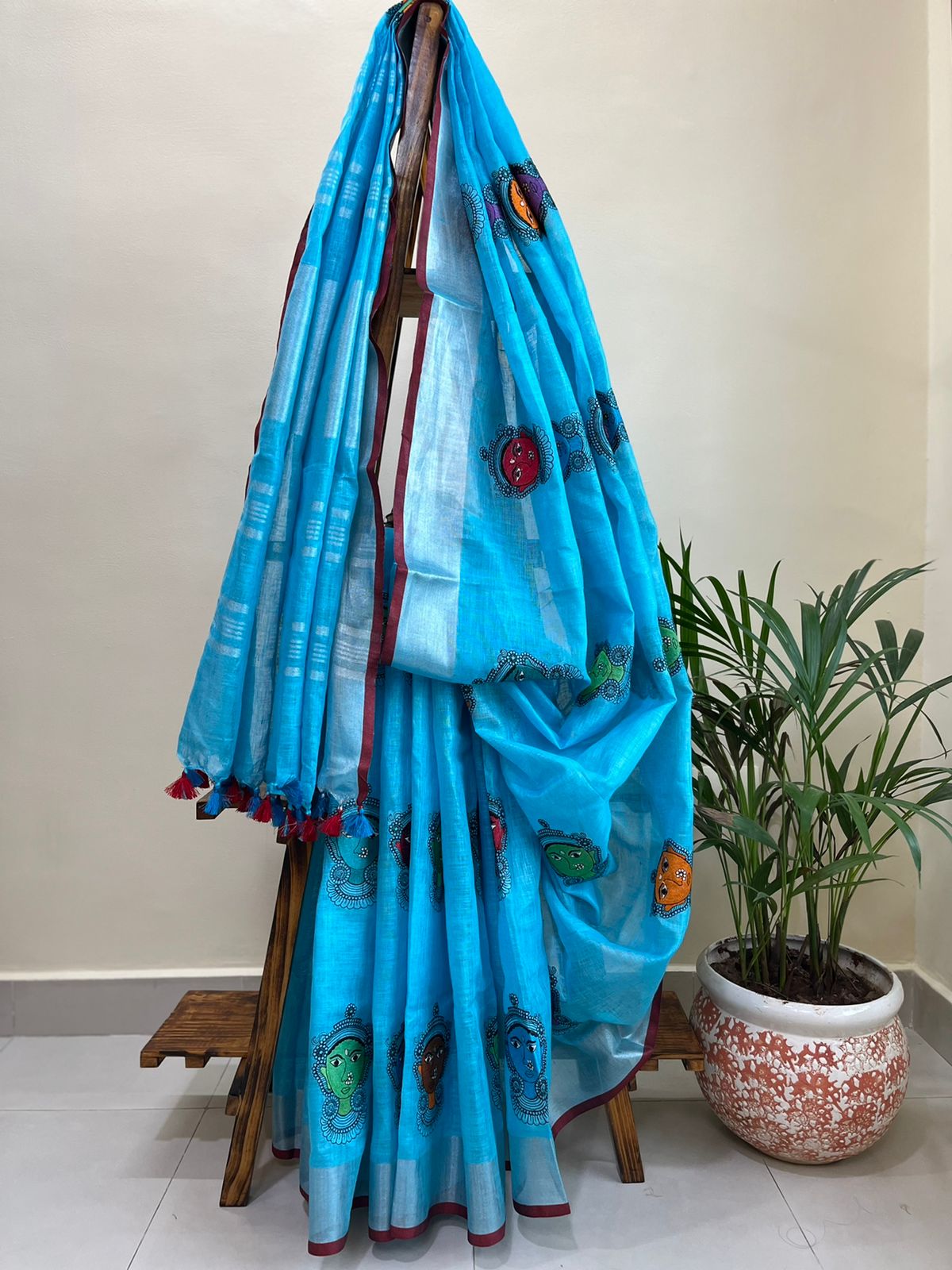 Beautiful handloom linen saree - Sky Blue