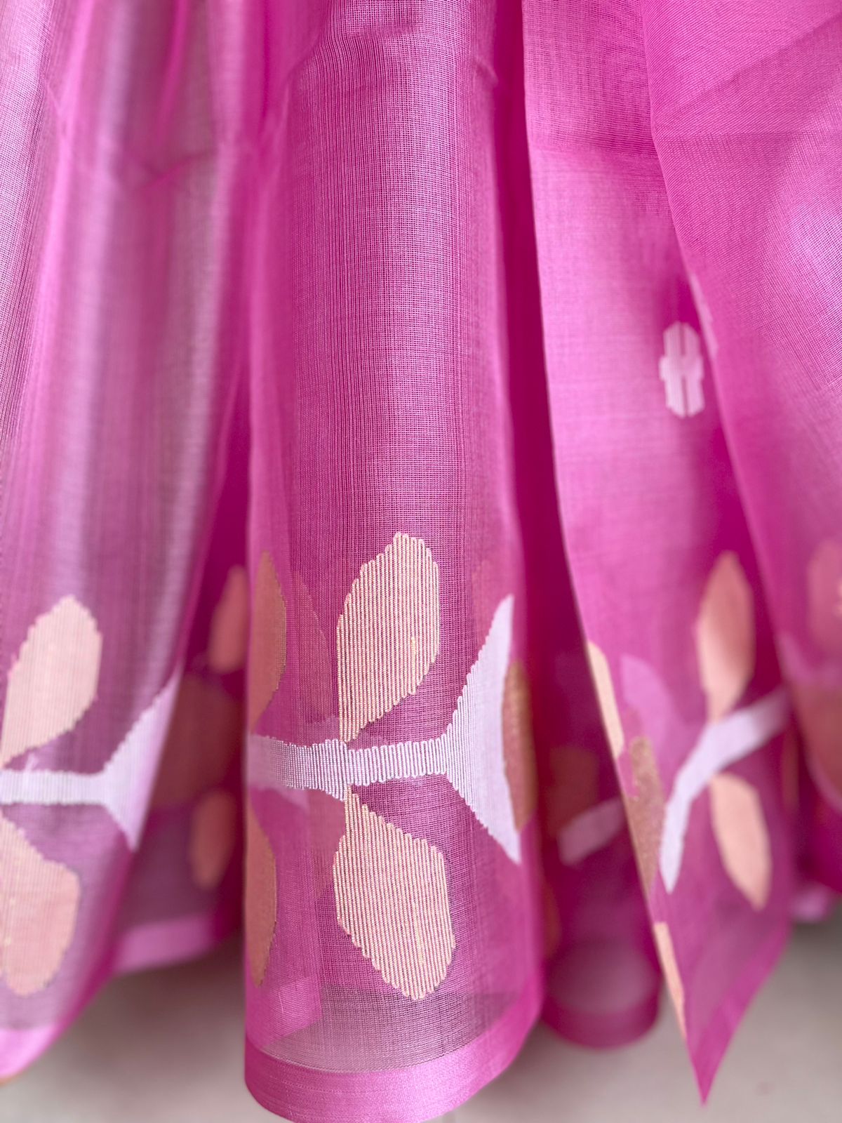 Pure Silk Jamdani Handloom saree- Pink with Gold