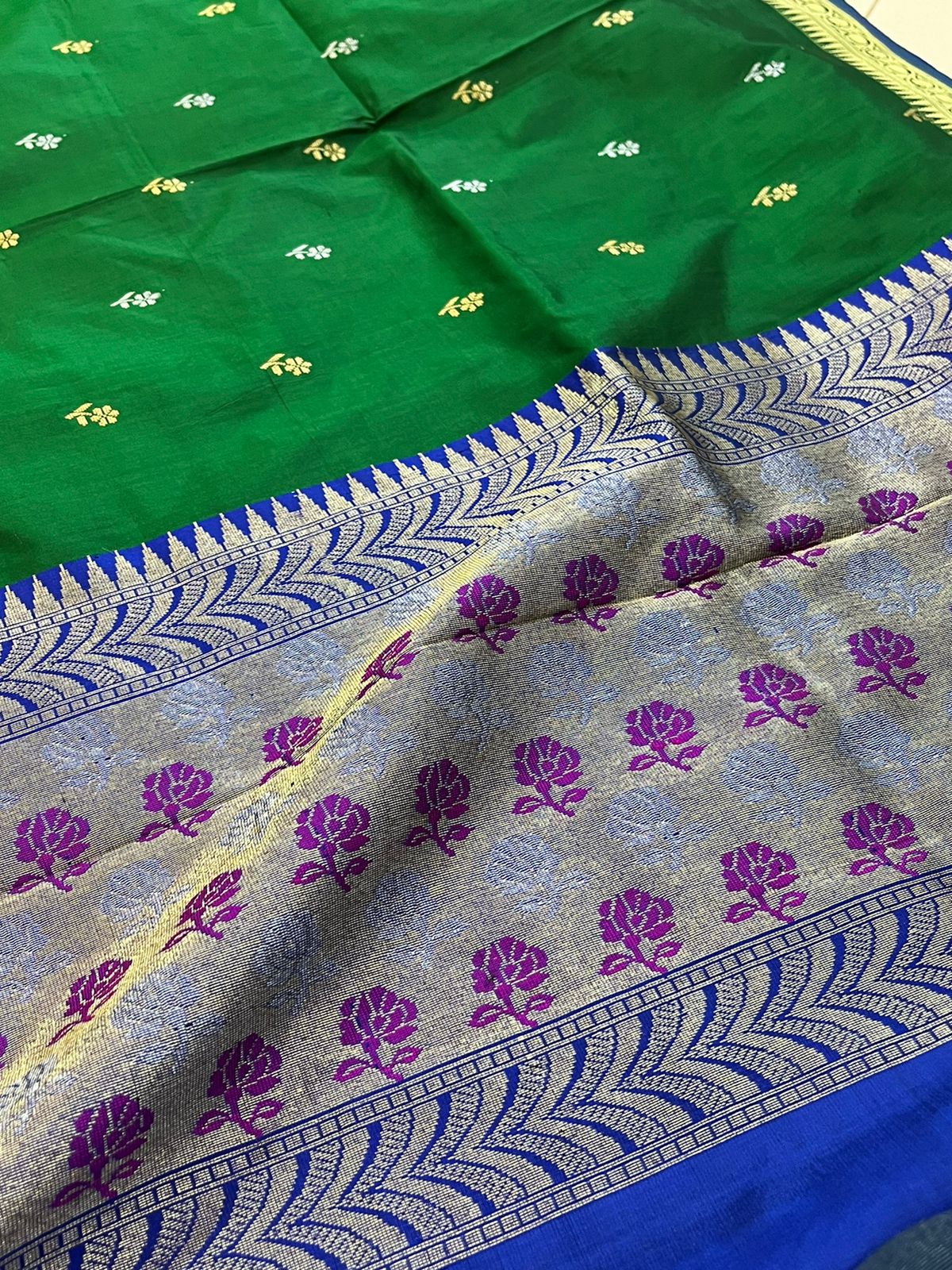 Pure Handloom Banarasi Katan Silk saree - Green and Blue