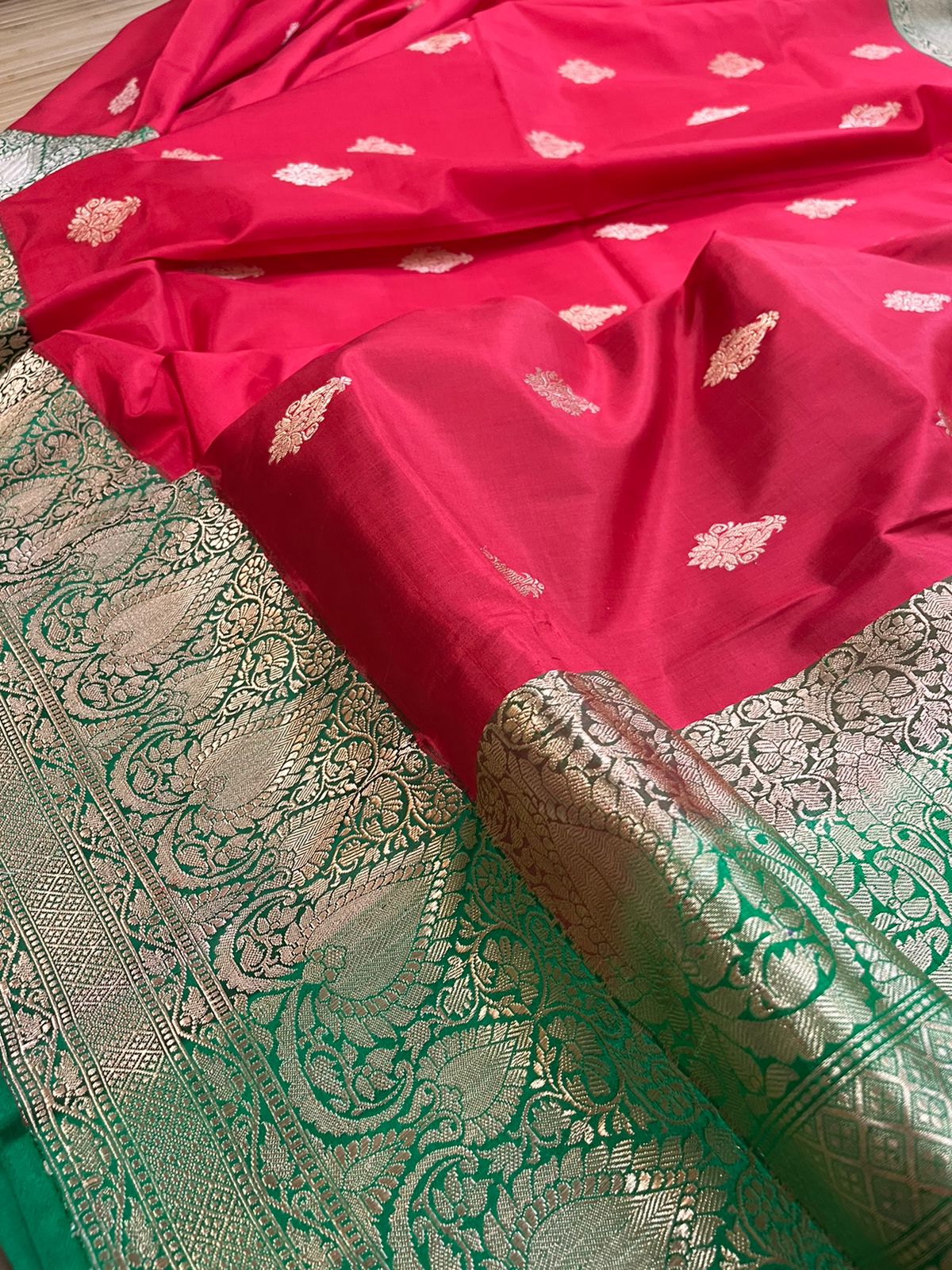 Handcrafted Katan Silk Banarasi Saree with Kadhua Butti Premium Wedding Attire
