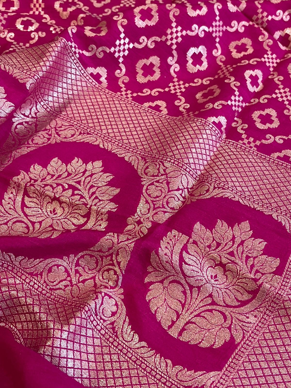 Banarasi Munga Silk Handwoven dupatta - Magenta