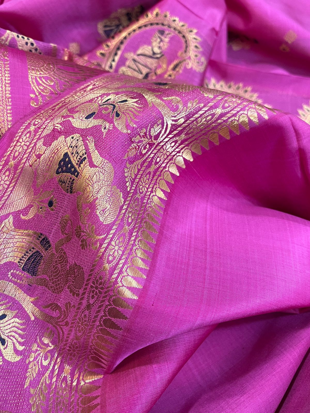 Exquisite Handwoven Pure Silk Swarnachari saree - Rose Pink and Gold