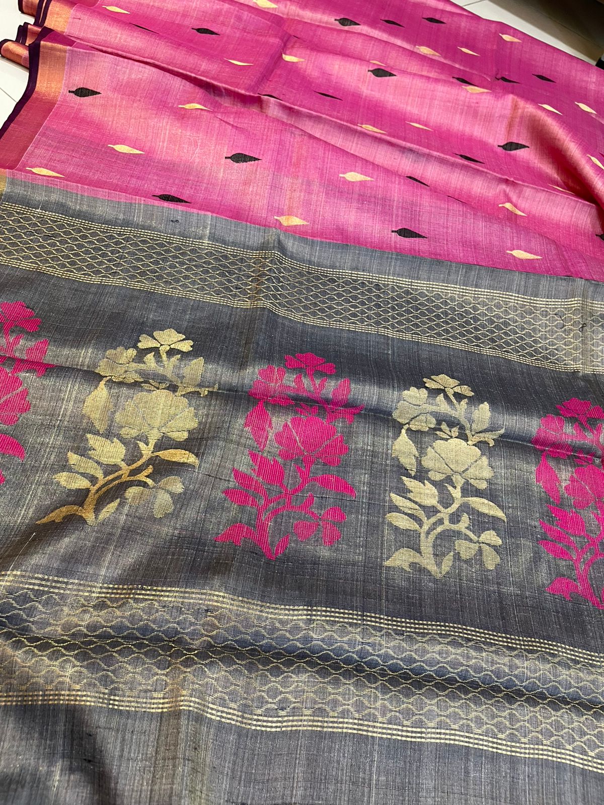 Pure Silk Handwoven Kosa Silk saree Pink and Grey