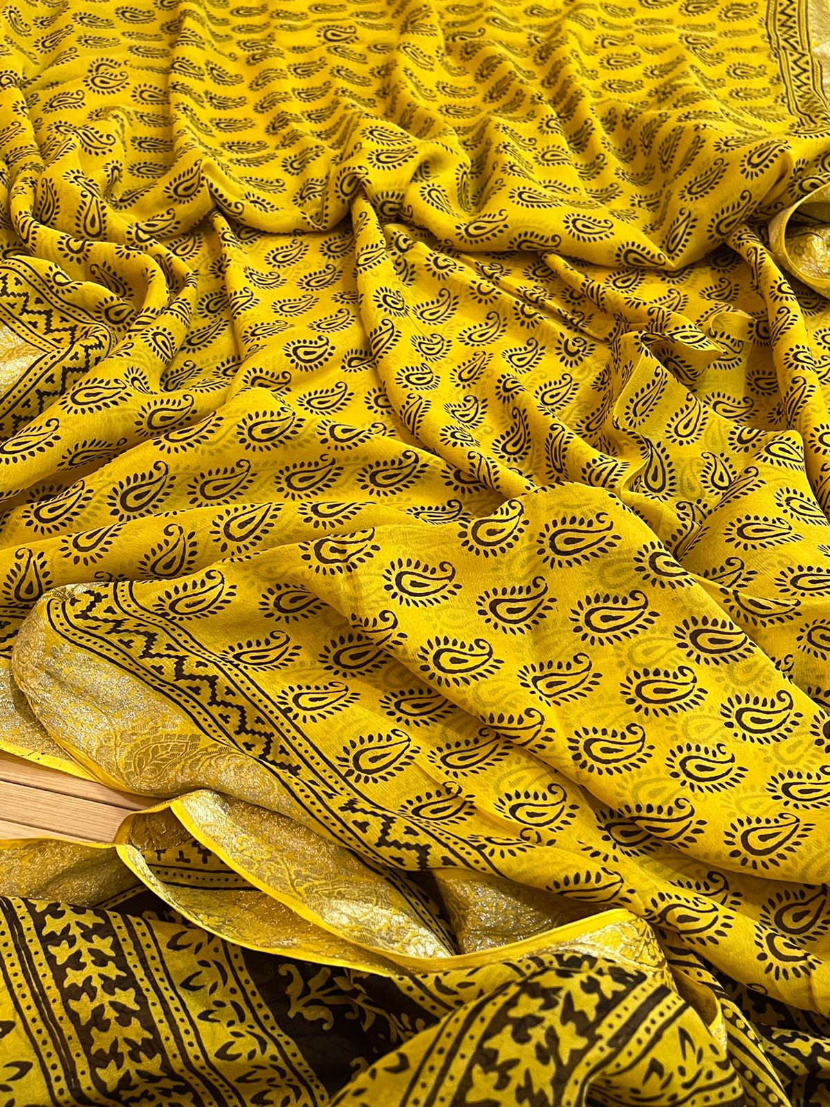 Beautiful chiffon Saree with traditional Bagh handblock print