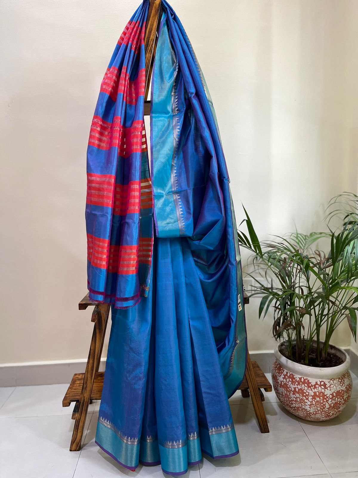 Pure Silk Handloom saree with Resham border - multicolour