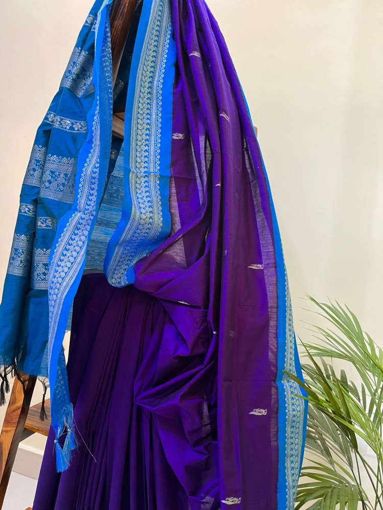 Image of Vibrant handwoven Gadwal cotton Silk Saree - Deep Purple with Sky Blue