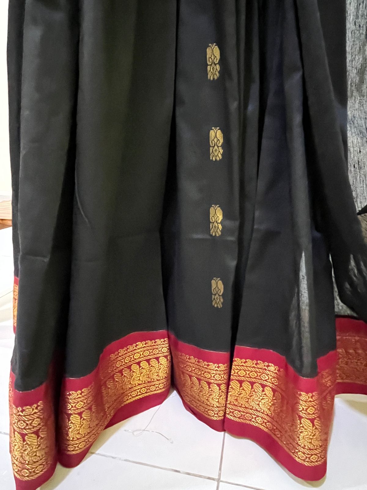 Vibrant handwoven Gadwal cotton Silk Saree - Black with Maroon red