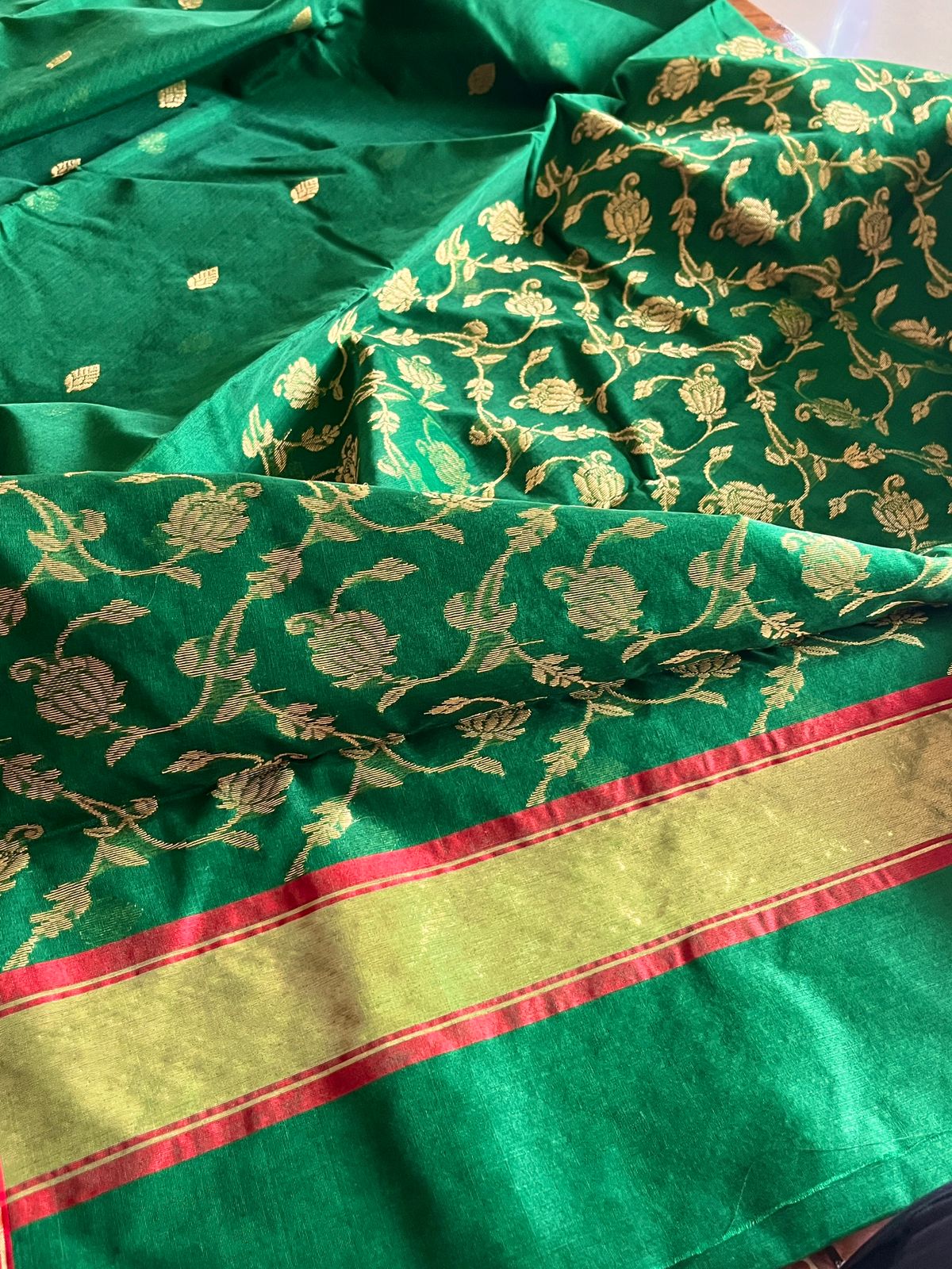 Pure Chanderi Silk Handwoven saree with Jaal palla - Bottle Green