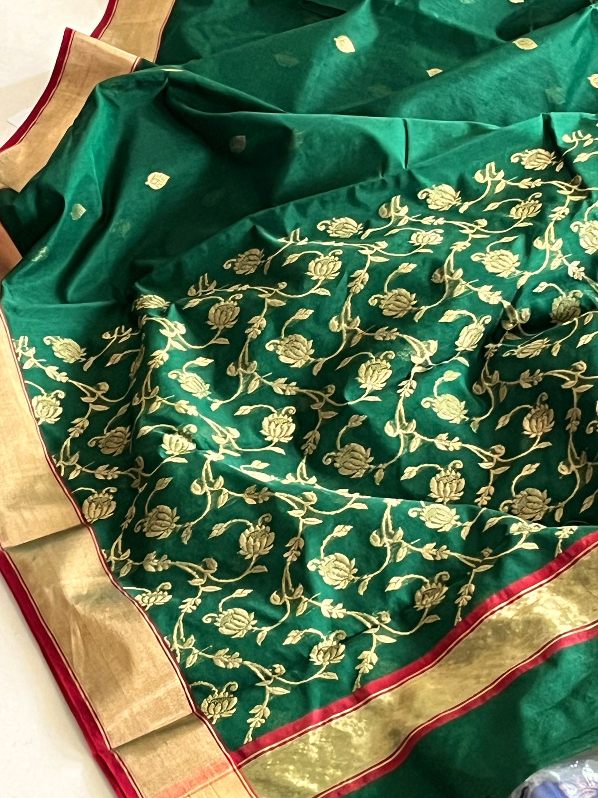 Pure Chanderi Silk Handwoven saree with Jaal palla - Bottle Green