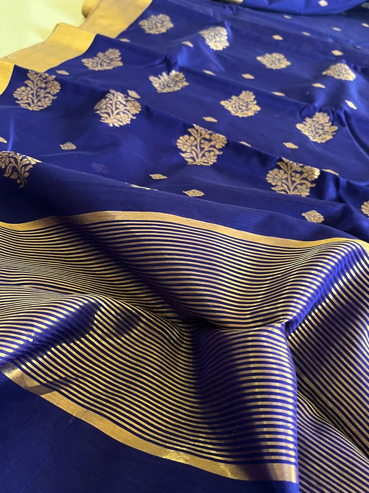 Pure Chanderi Silk Handwoven saree with buttis - Royal Blue