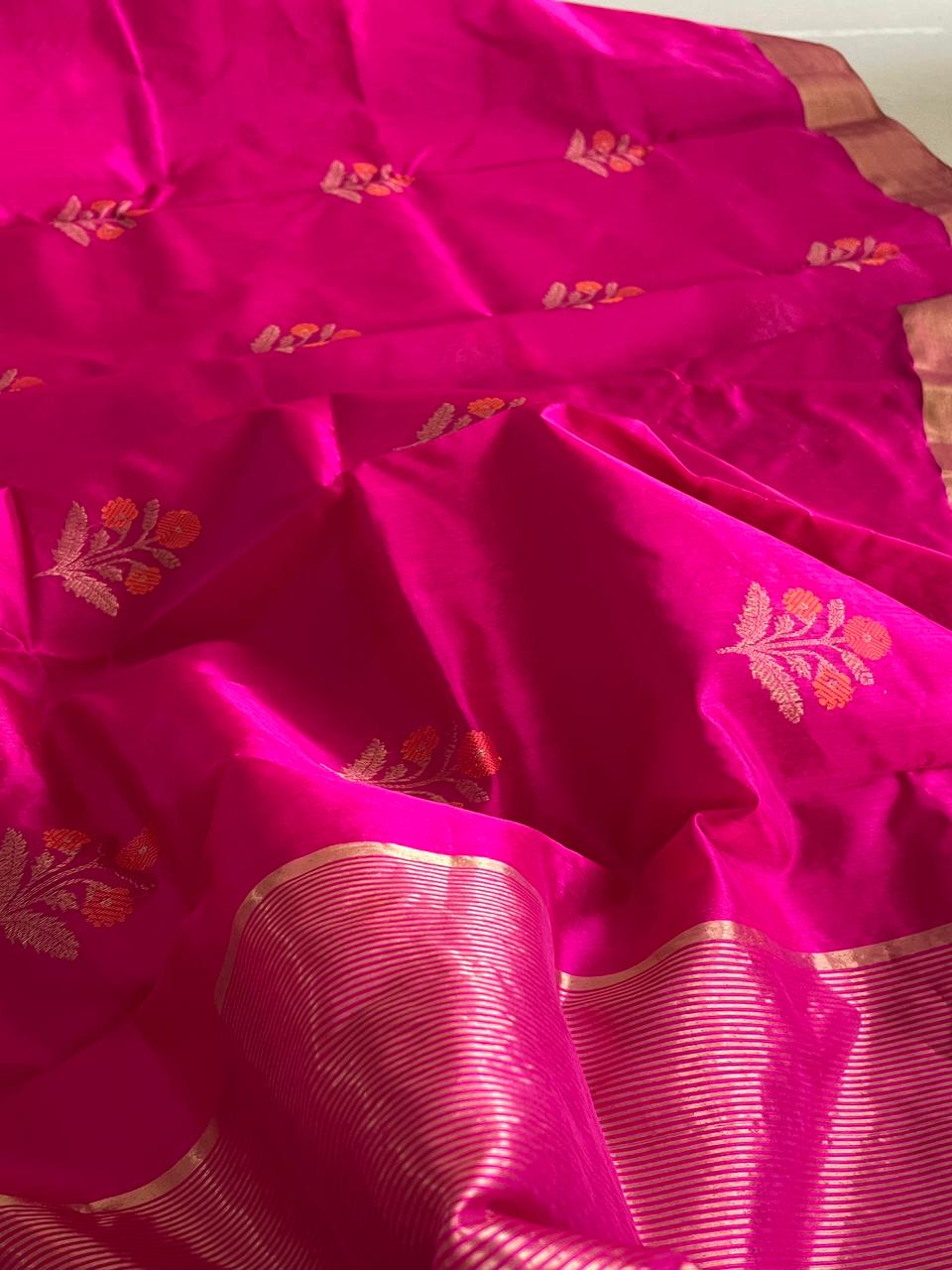 Pure Chanderi Katan Silk Handwoven saree with buttis - Magenta