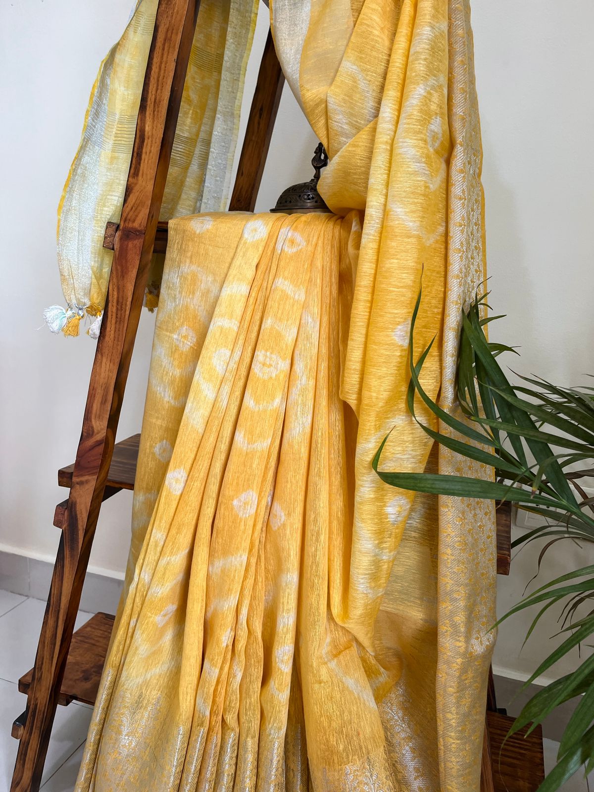 Beautiful handloom festive linen saree with intricate zari weaving- Yellow with Silver