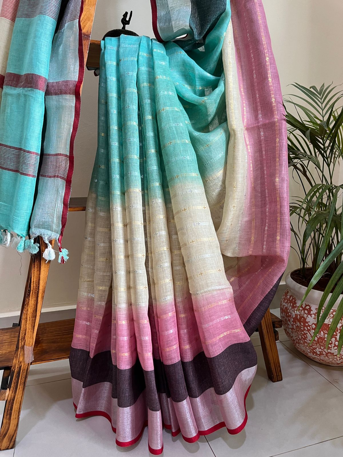 Beautiful handloom festive linen saree with intricate zari weaving- Multicolour with Silver and Gold