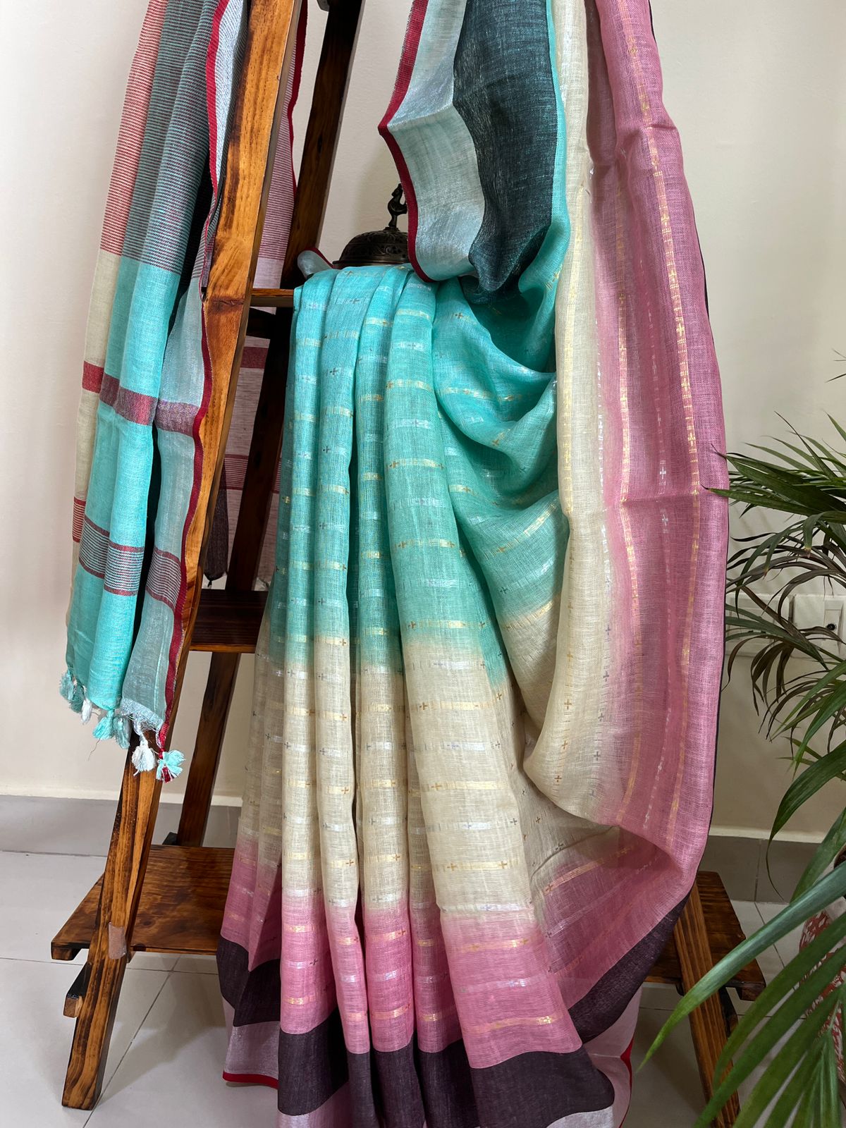Beautiful handloom festive linen saree with intricate zari weaving- Multicolour with Silver and Gold