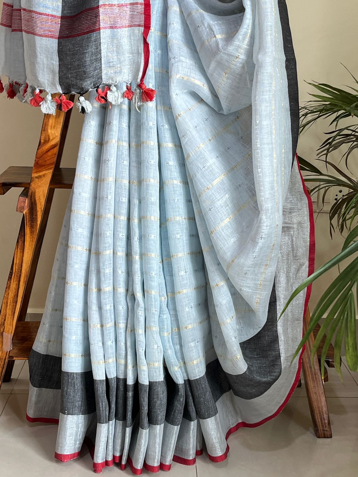 Beautiful handloom festive linen saree with intricate zari weaving- Icey Grey with Silver and Gold