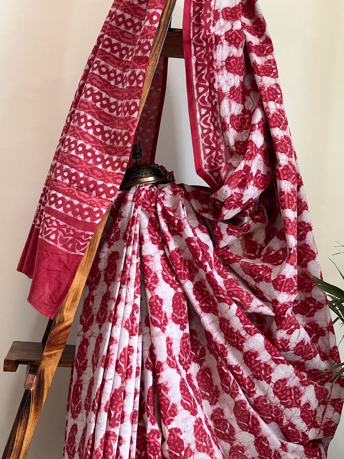 Pure Mul cotton sarees with handblock print - Red and White