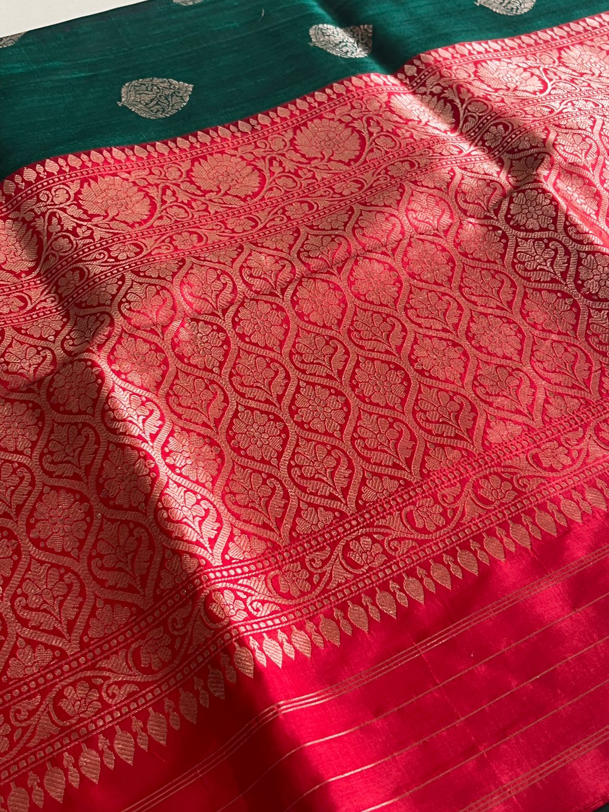 Pure Handloom Banarasi Tussar Silk saree - Green with Red