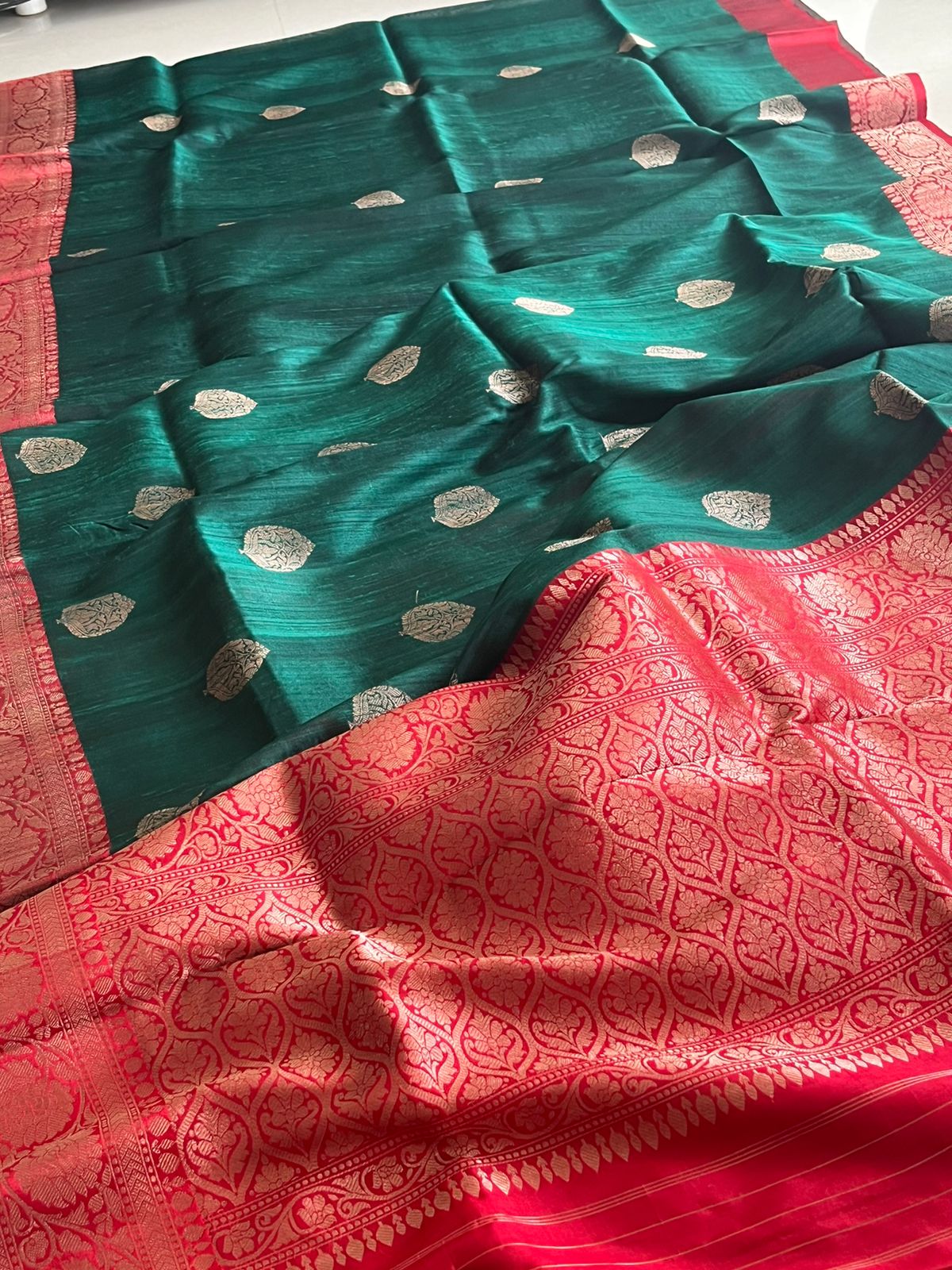 Pure Handloom Banarasi Tussar Silk saree - Green with Red
