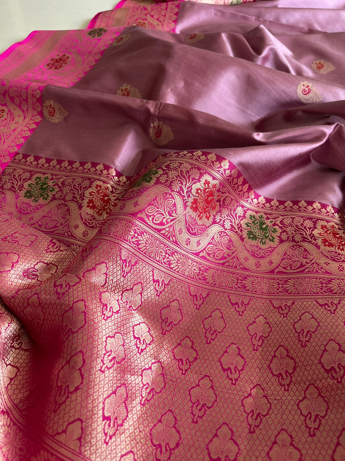 Pure Handloom Banarasi Katan Silk saree - Onion Pink with Magenta