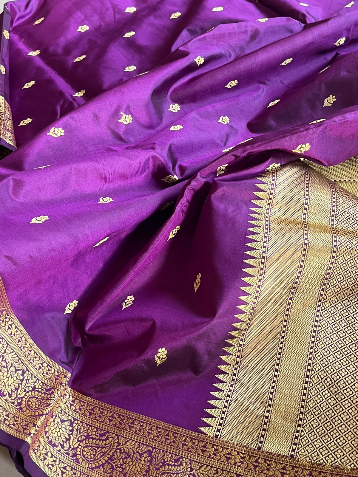 Pure Handloom Banarasi Katan Silk saree with Resham weaving - Purple