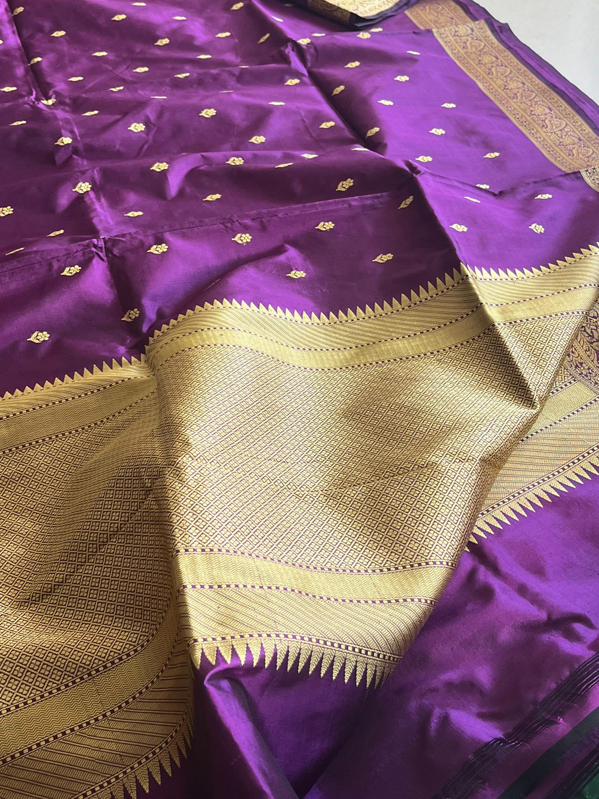 Pure Handloom Banarasi Katan Silk saree with Resham weaving - Purple