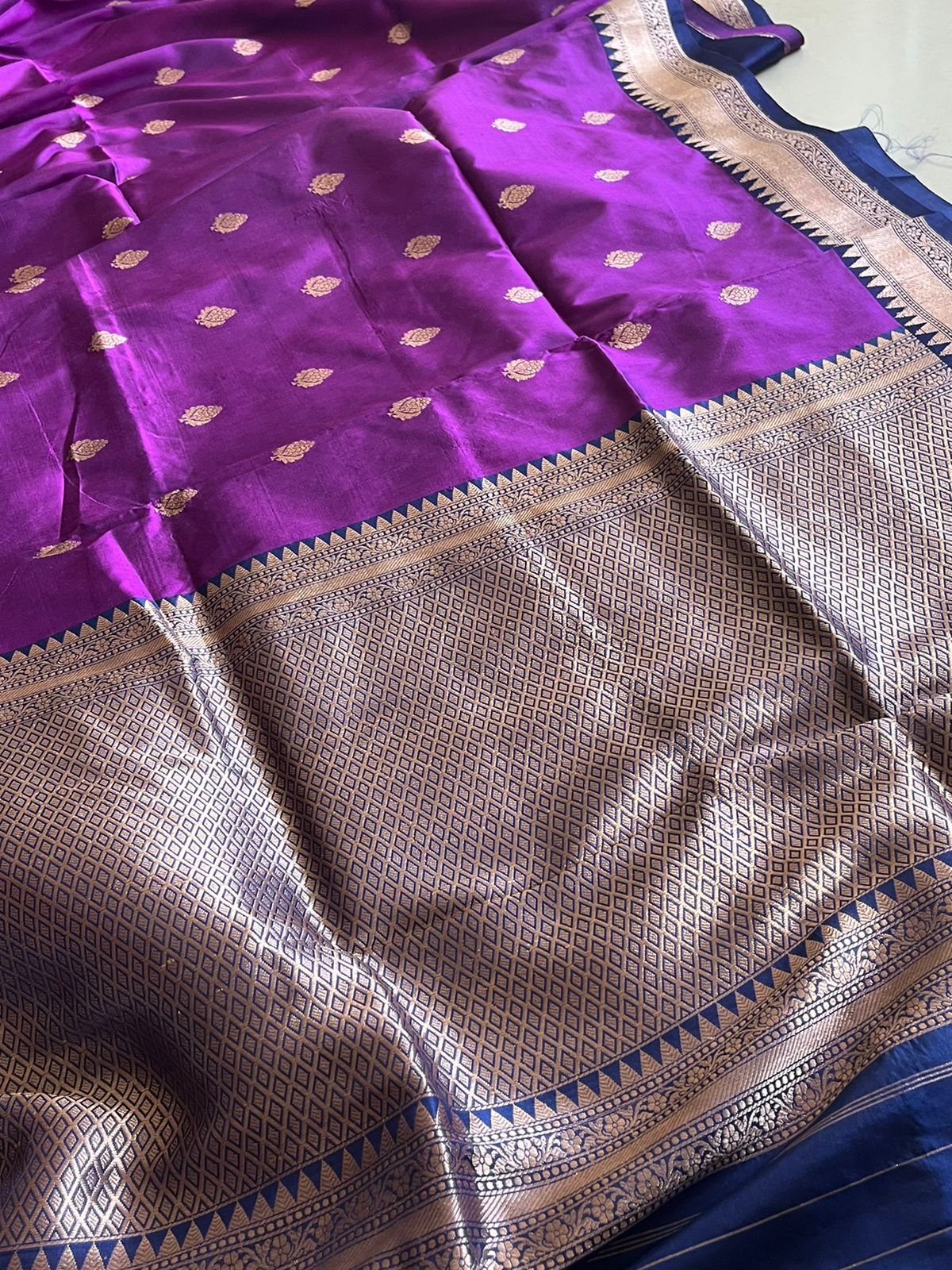 Pure Handloom Banarasi Katan Silk saree - Purple with Deep Blue