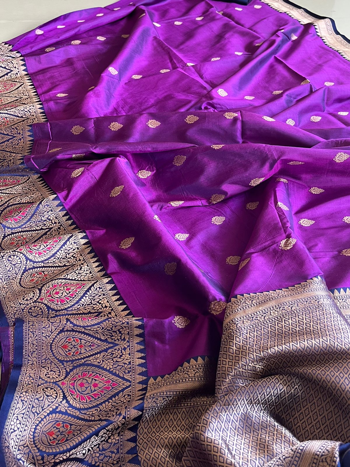 Pure Handloom Banarasi Katan Silk saree - Purple with Deep Blue