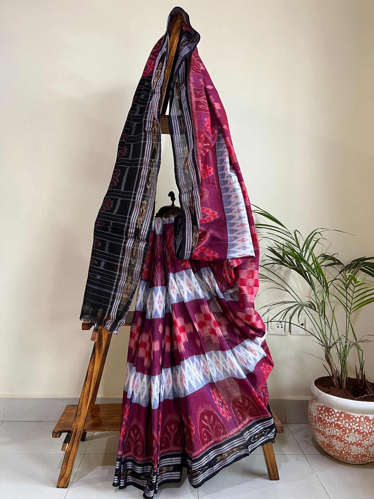 Sambhalpuri Multicolour Pure Cotton Handwoven Saree