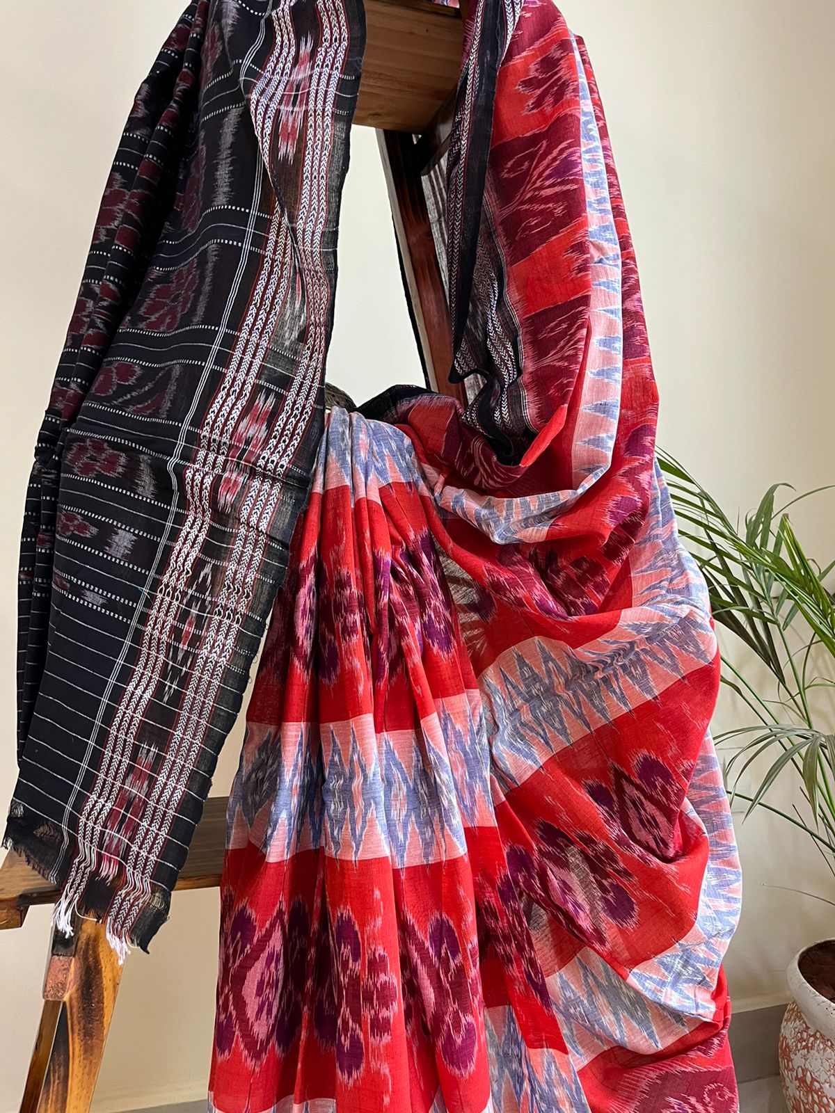 Sambhalpuri Multicolour Pure Cotton Handwoven Saree