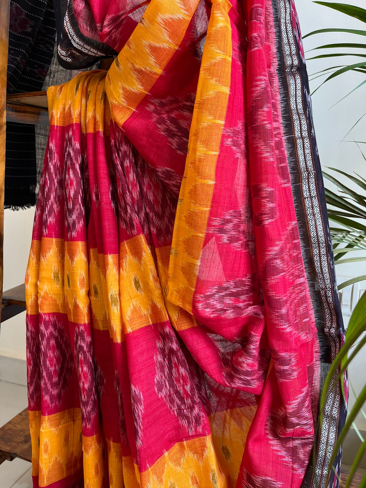Sambhalpuri Multicolour Pure Cotton Handwoven Saree