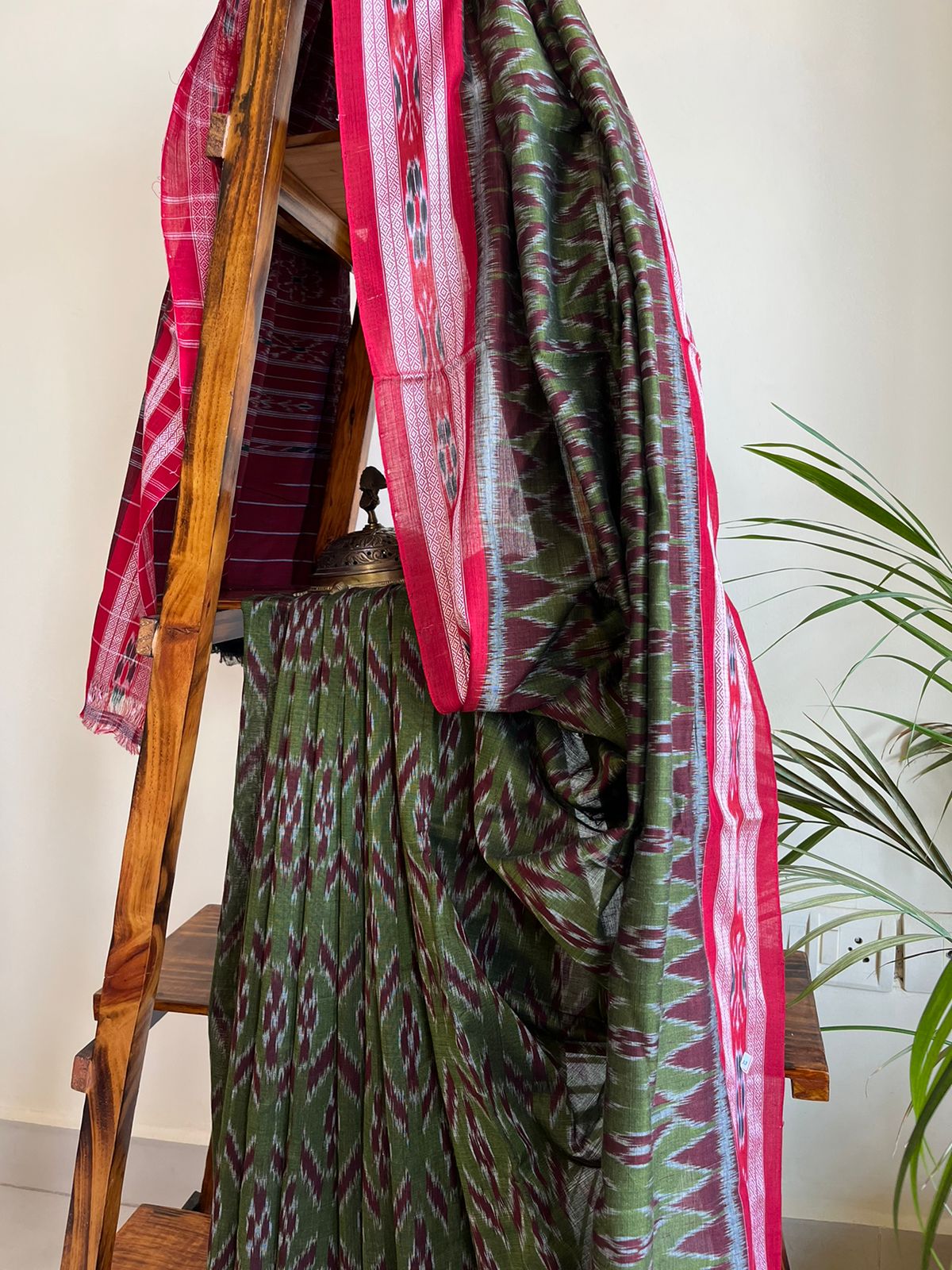 Sambhalpuri Multicolour Pure Cotton Handwoven Saree