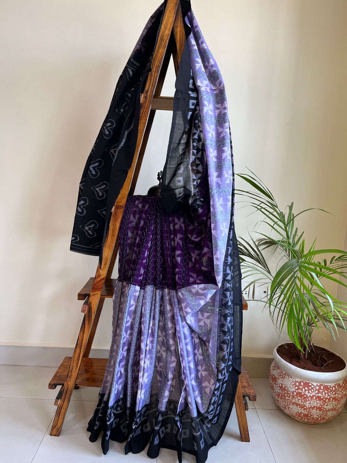 Sambhalpuri Multicolour Pure Cotton Handwoven Saree