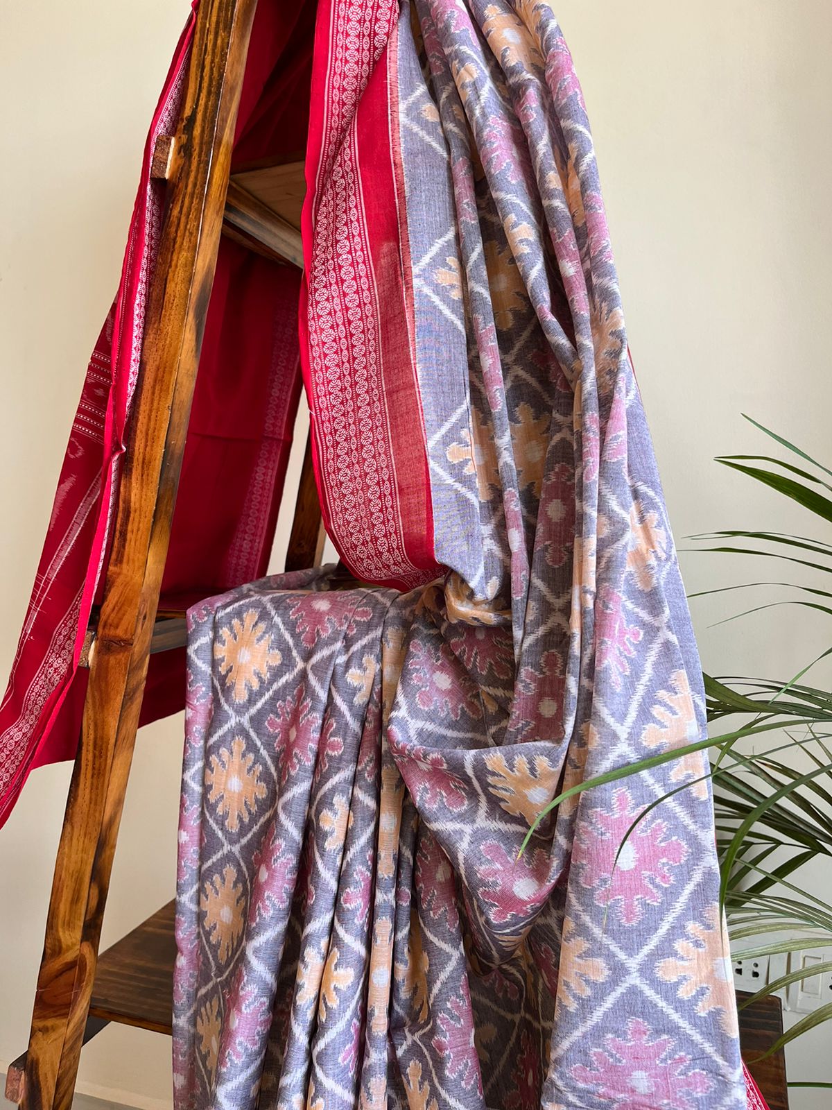 Sambhalpuri Multicolour Pure Cotton Handwoven Saree