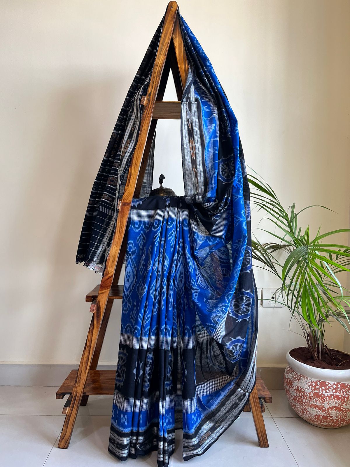 Sambhalpuri Multicolour Pure Cotton Handwoven Saree