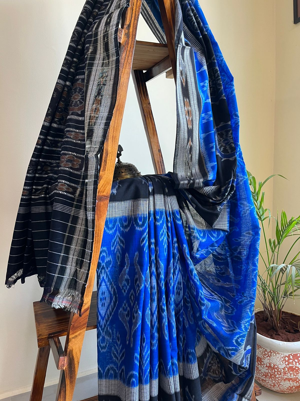 Sambhalpuri Multicolour Pure Cotton Handwoven Saree