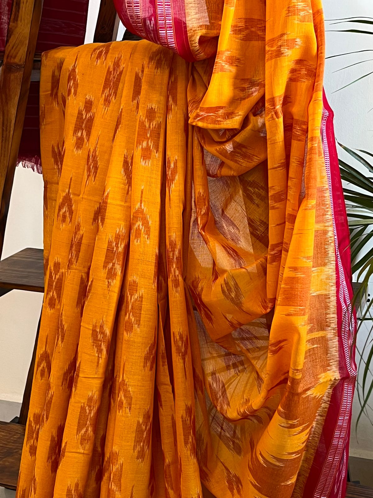 Sambhalpuri Multicolour Pure Cotton Handwoven Saree