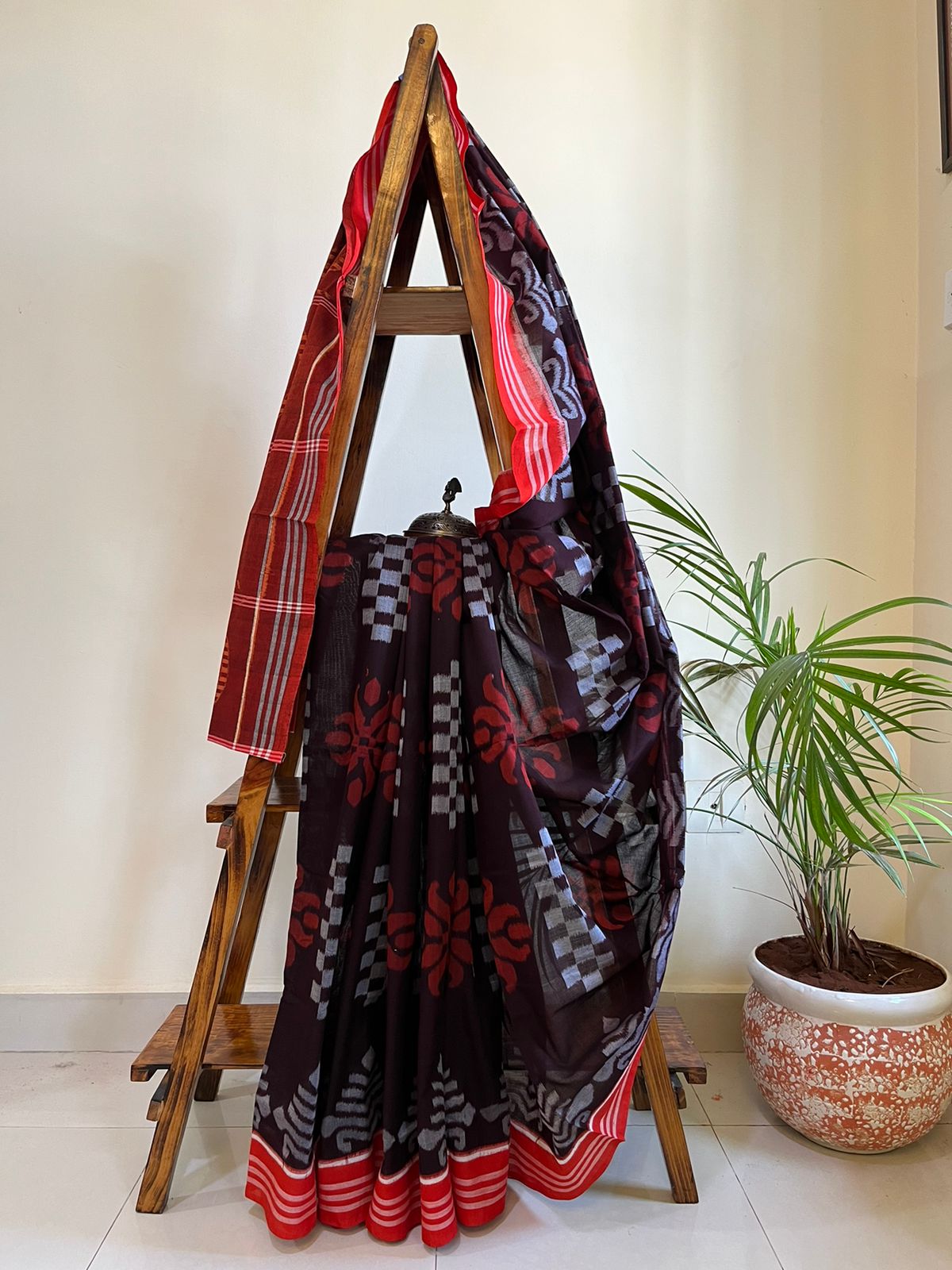 Sambhalpuri Multicolour Pure Cotton Handwoven Saree