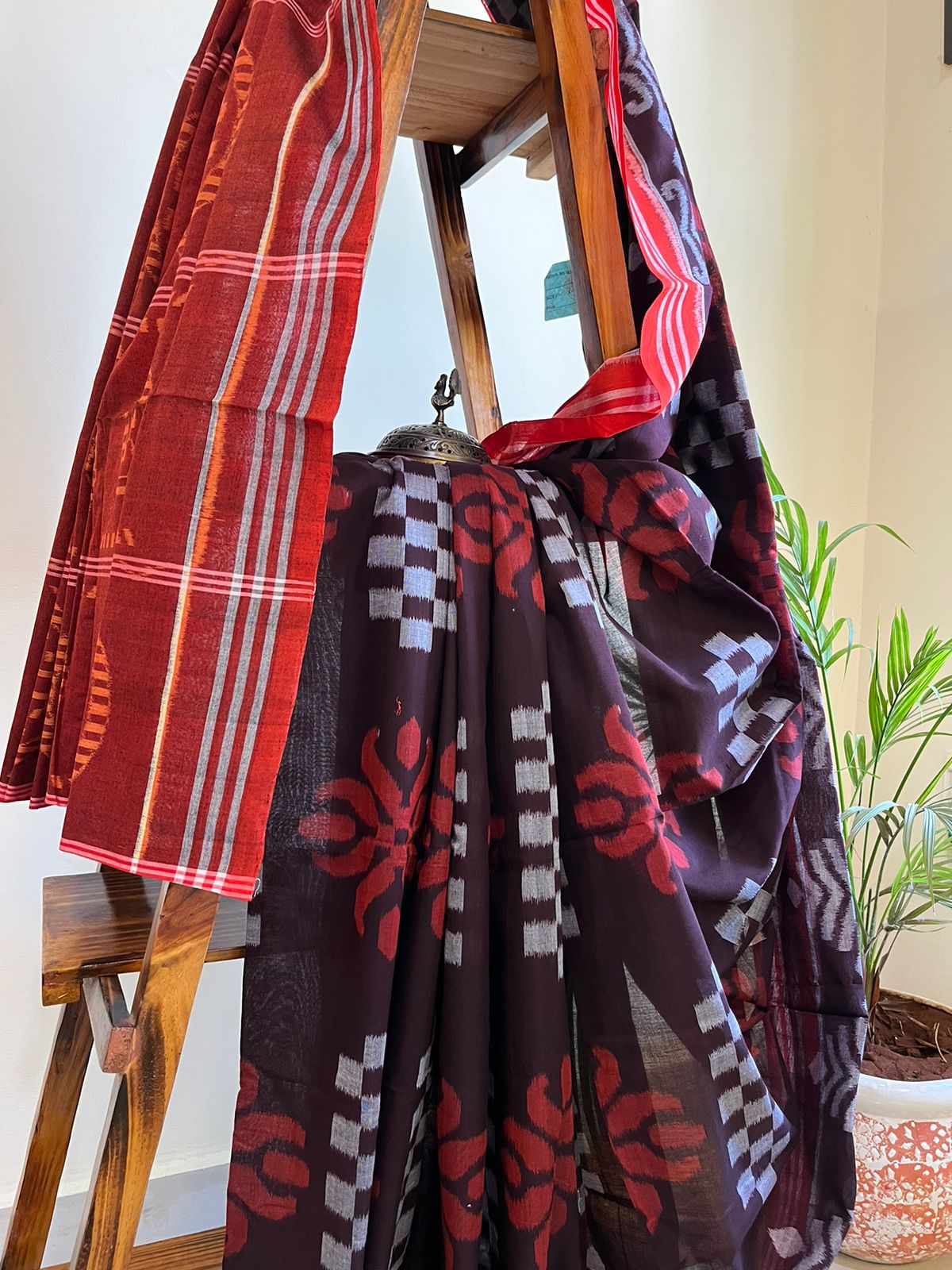 Sambhalpuri Multicolour Pure Cotton Handwoven Saree