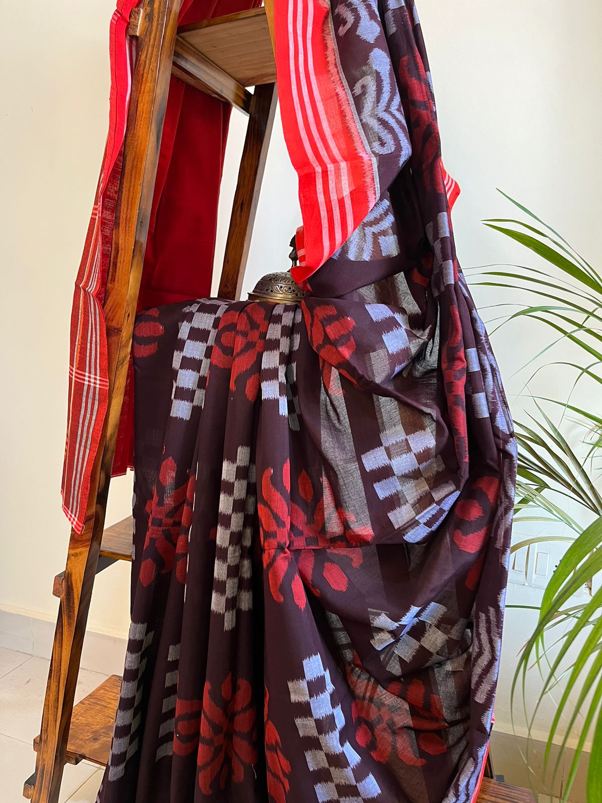 Sambhalpuri Multicolour Pure Cotton Handwoven Saree