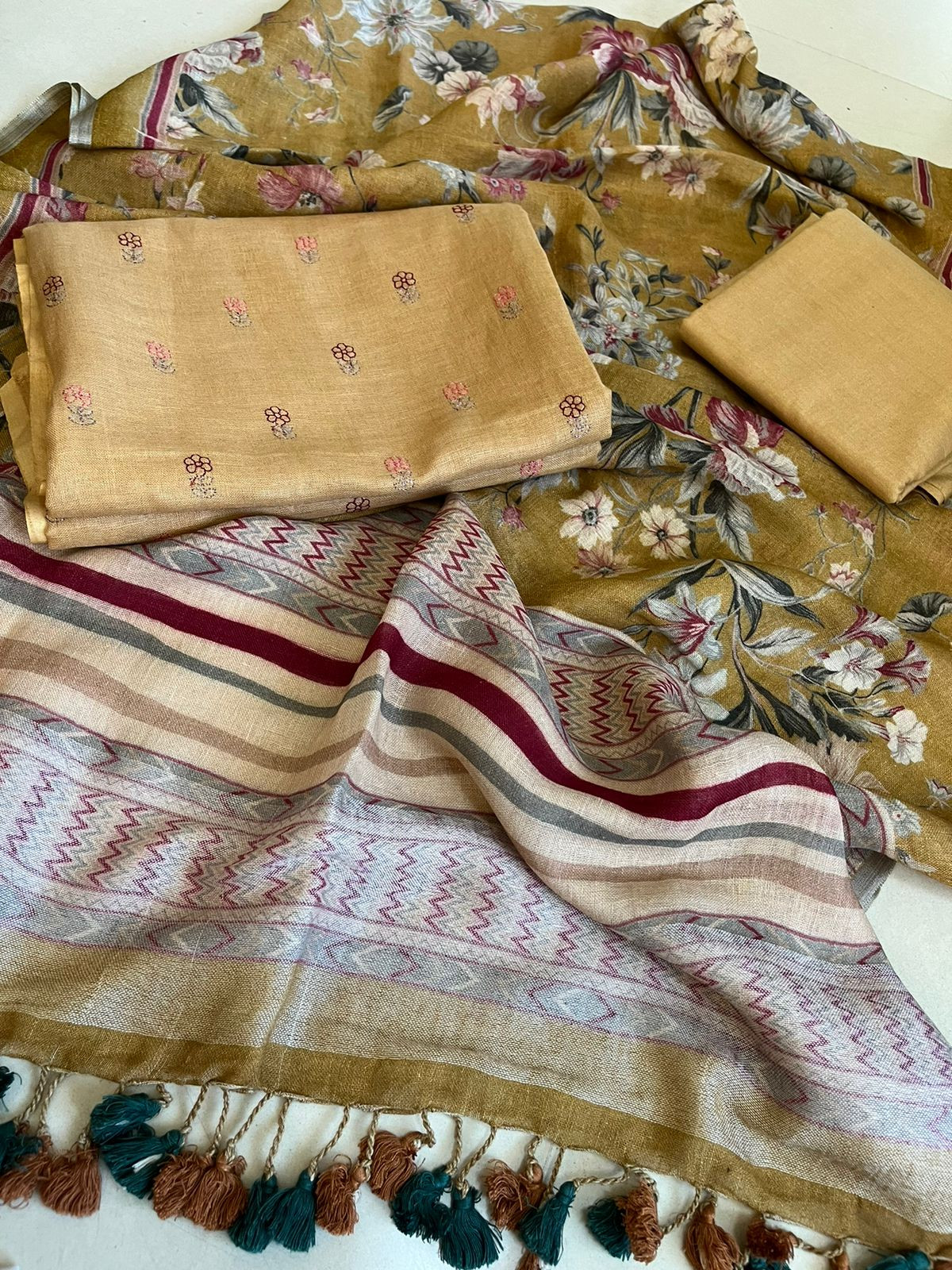 Linen Embroidered Suits - Sand Brown