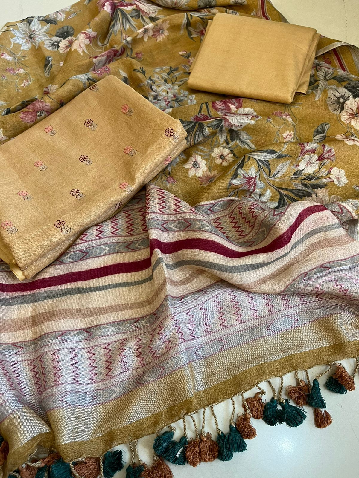 Linen Embroidered Suits - Sand Brown