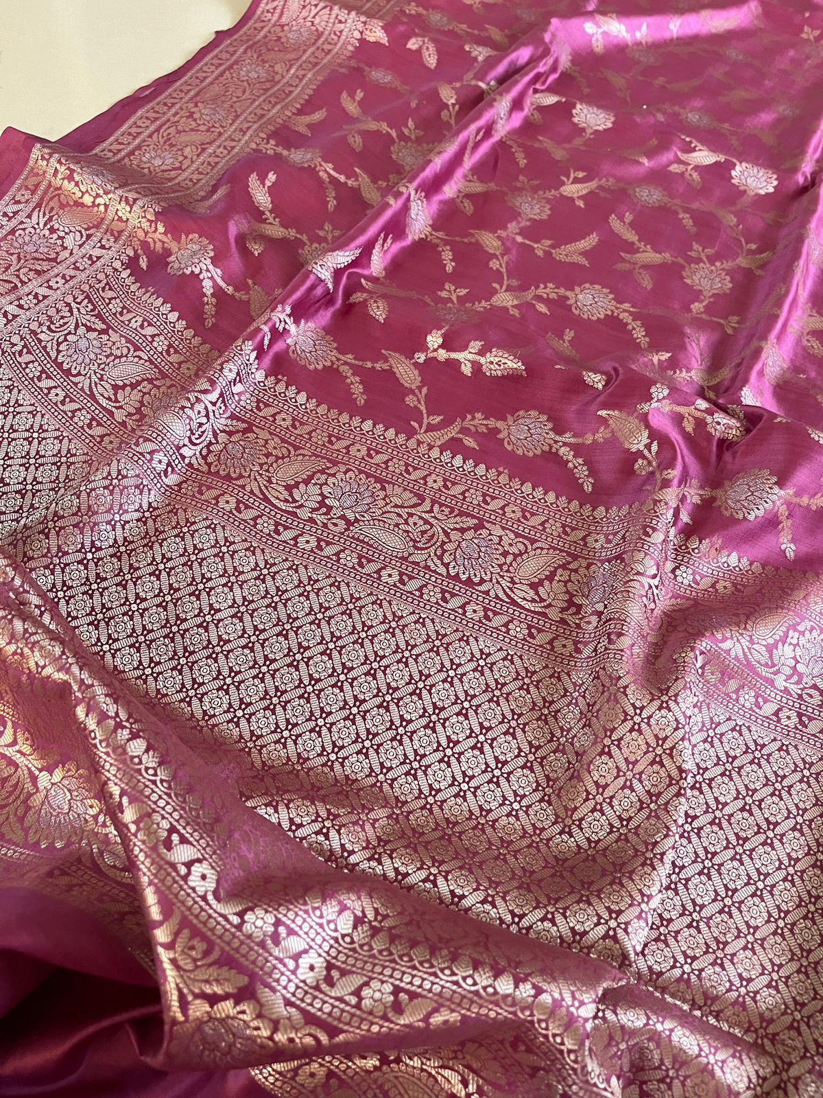 Pure Handloom Banarasi Chiniya Silk saree with Jangla Weave - Mauve Pink
