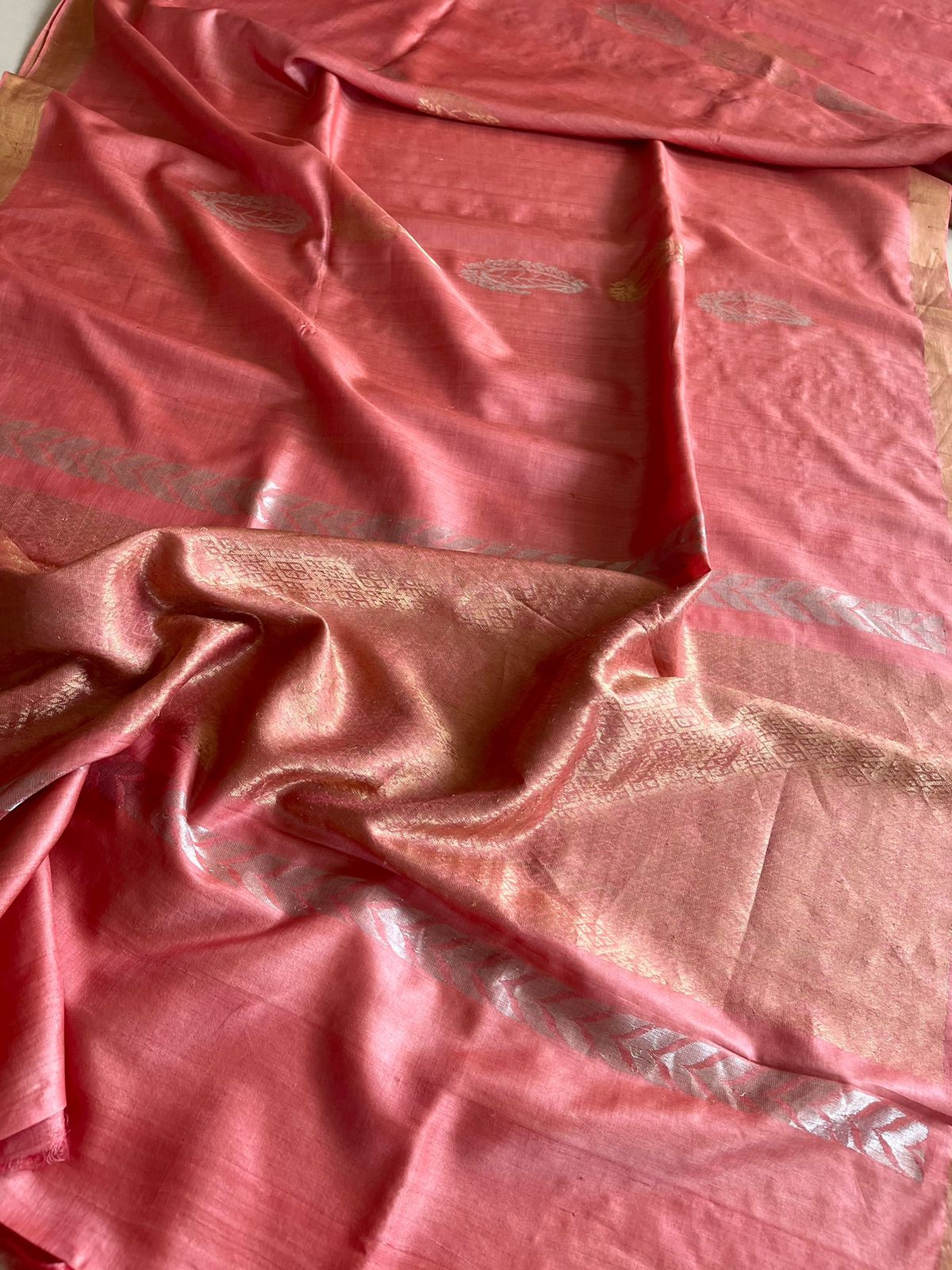 Pure Silk Handwoven Kosa Silk saree - Apricot Peach