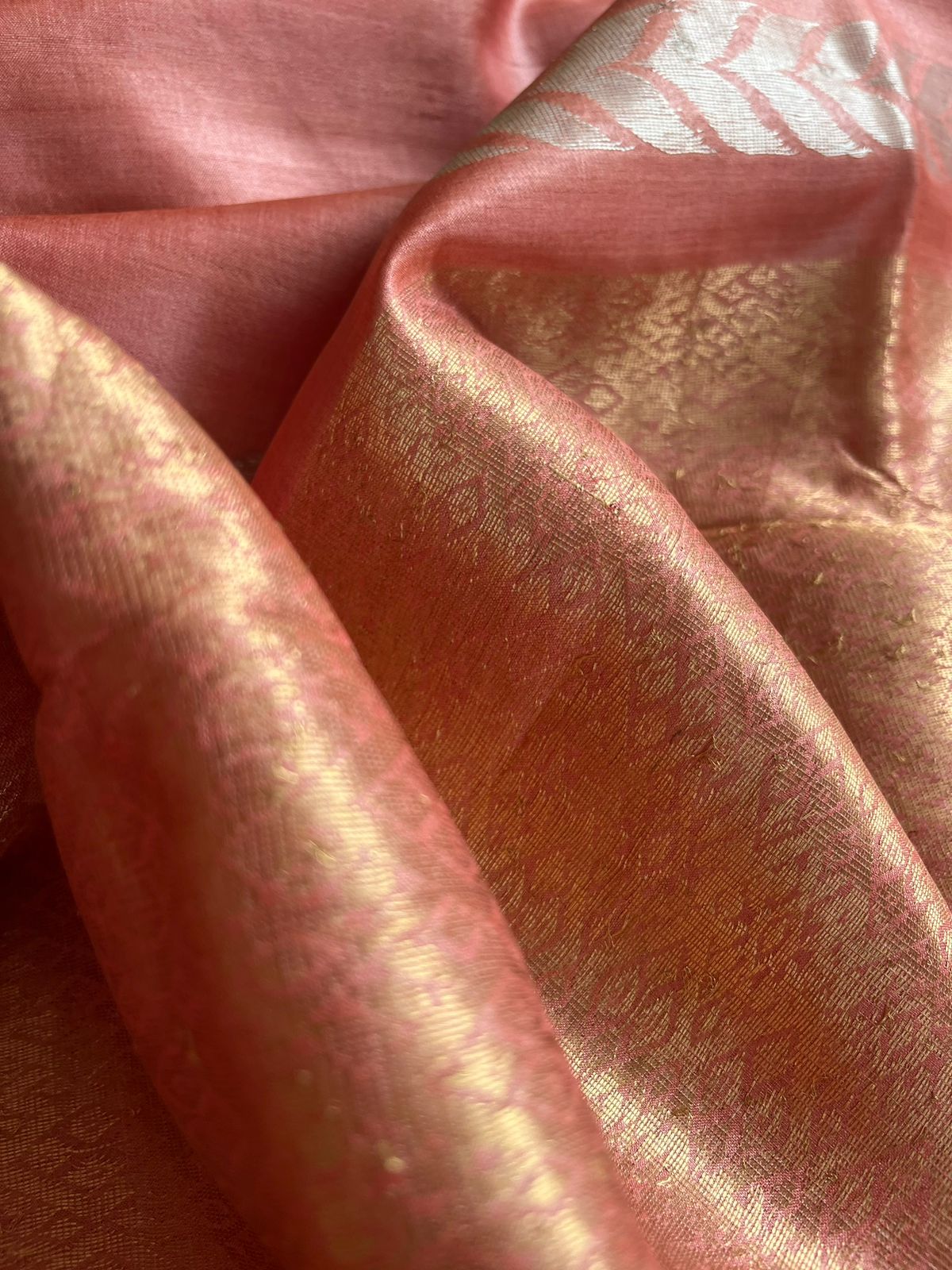 Pure Silk Handwoven Kosa Silk saree - Apricot Peach