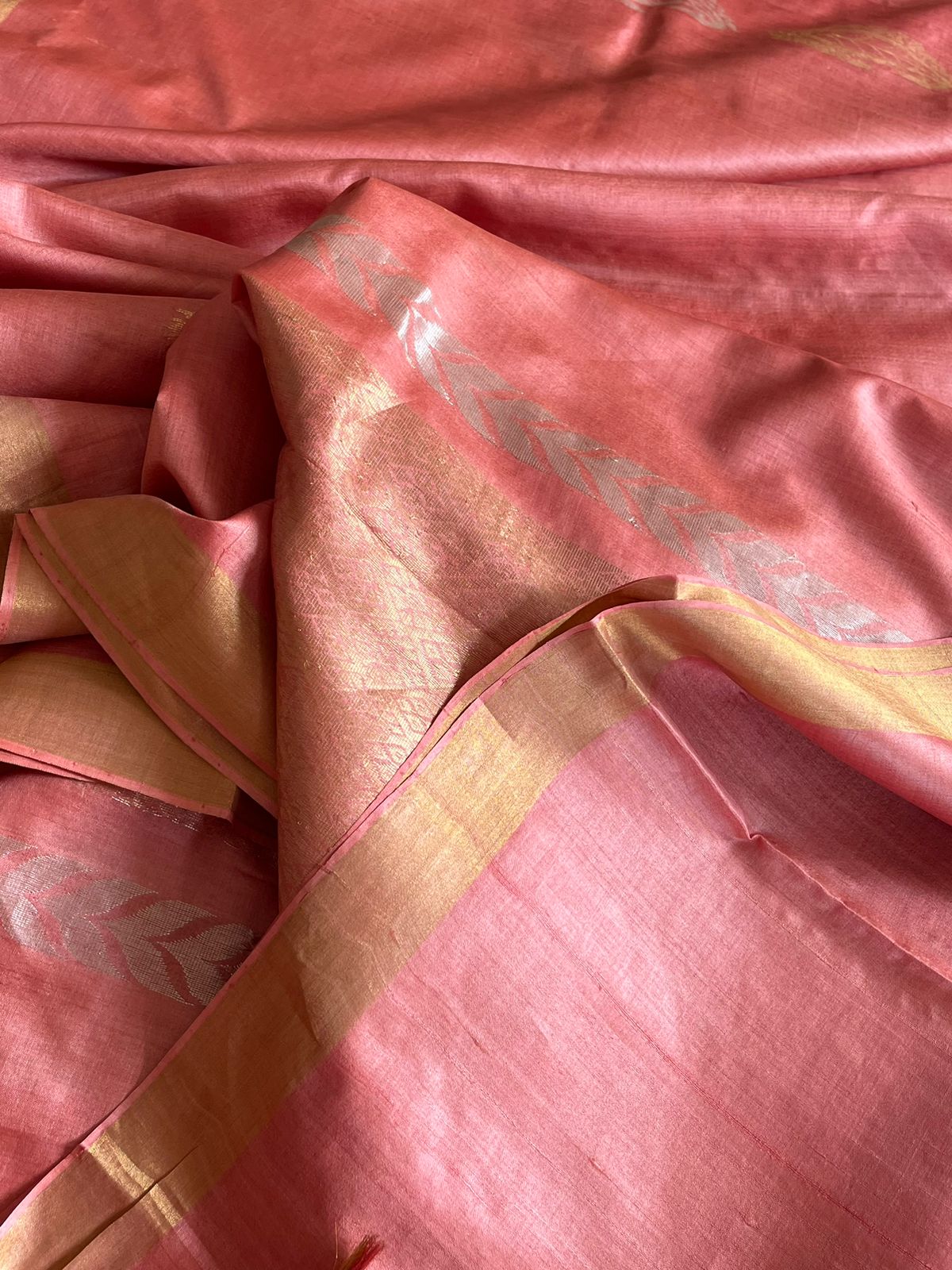 Pure Silk Handwoven Kosa Silk saree - Apricot Peach