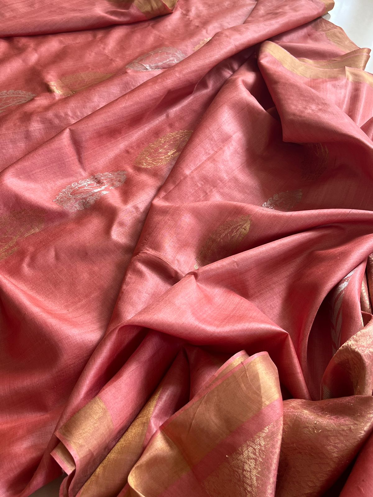 Pure Silk Handwoven Kosa Silk saree - Apricot Peach