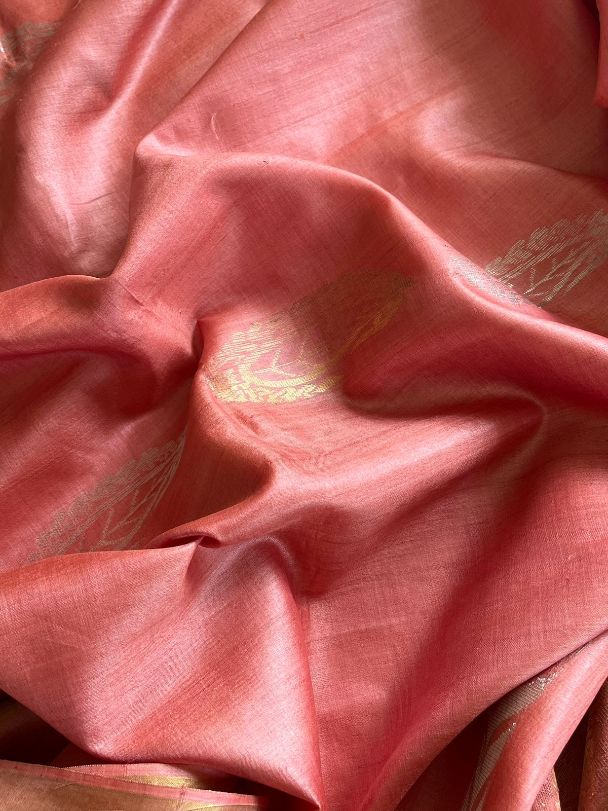 Pure Silk Handwoven Kosa Silk saree - Apricot Peach