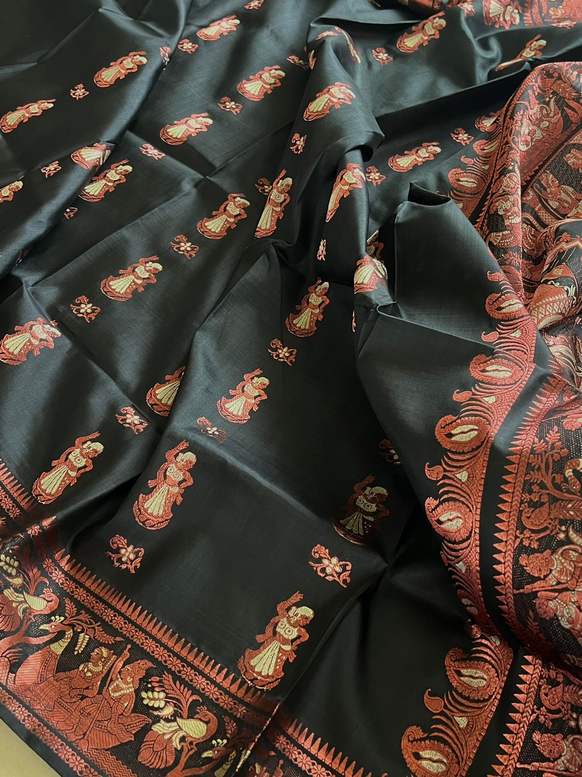 Exquisite Handwoven Pure Silk Baluchari saree - Black
